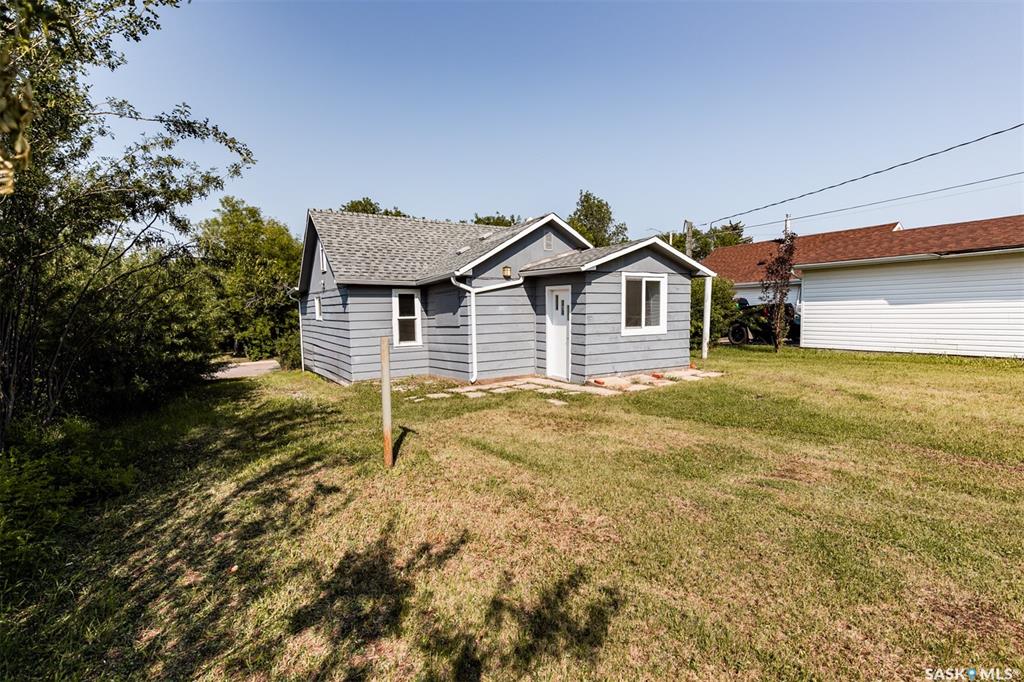 Fifth View of 241 Manitoba Avenue, Kerrobert, Saskatchewan, S0L 1R0
