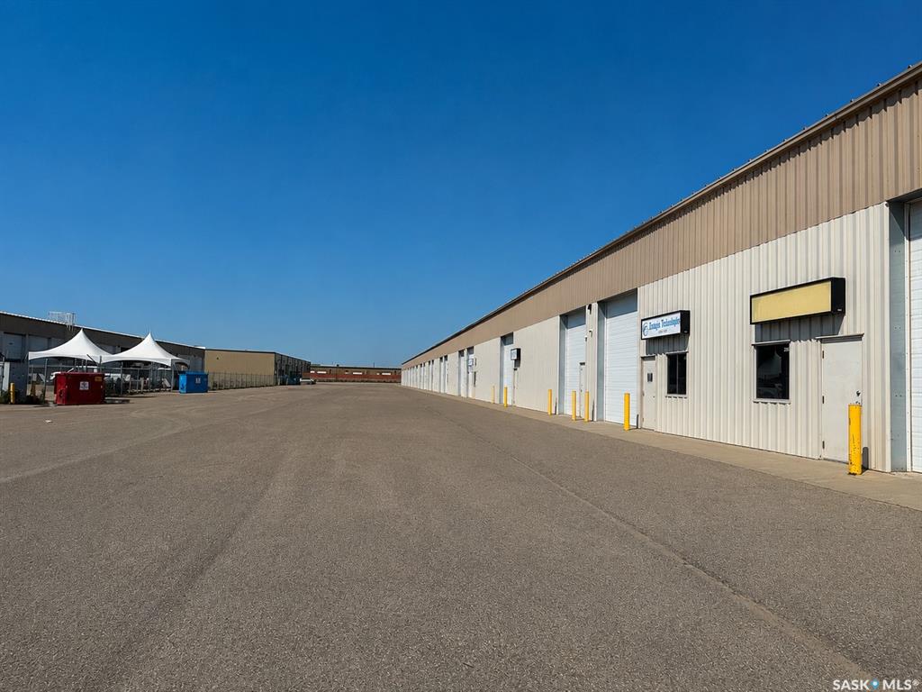 Second View of 105 Marquis Court #232, Marquis Industrial, Saskatoon, Saskatchewan, S7P 0E7