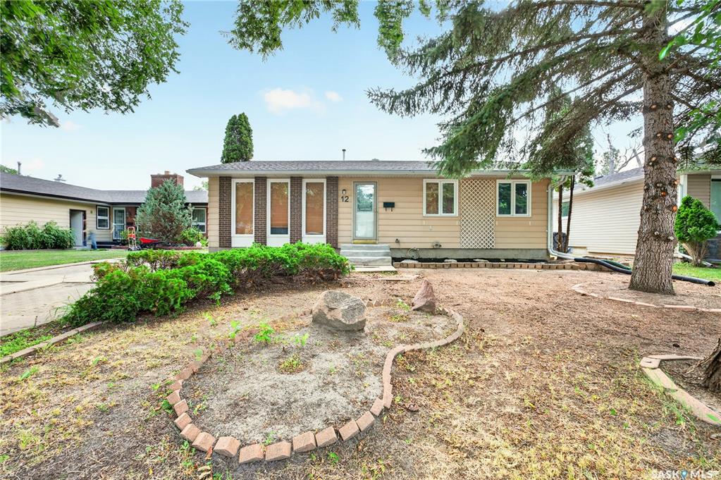 12 Jackson Bay, SK044463, Saskatchewan,