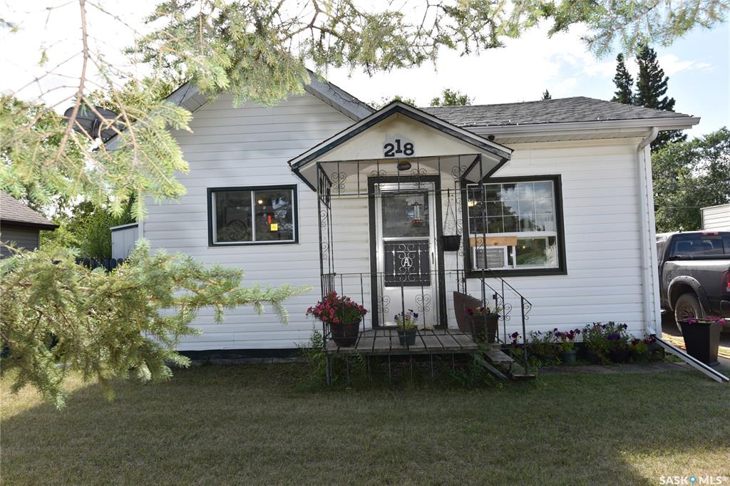 218 4 A Street E, SK044482, Saskatchewan,