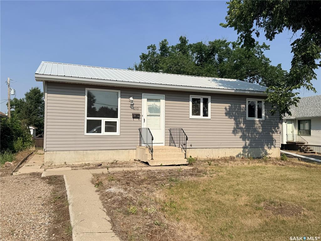 610 3rd Street Sw, SK044486, Saskatchewan,