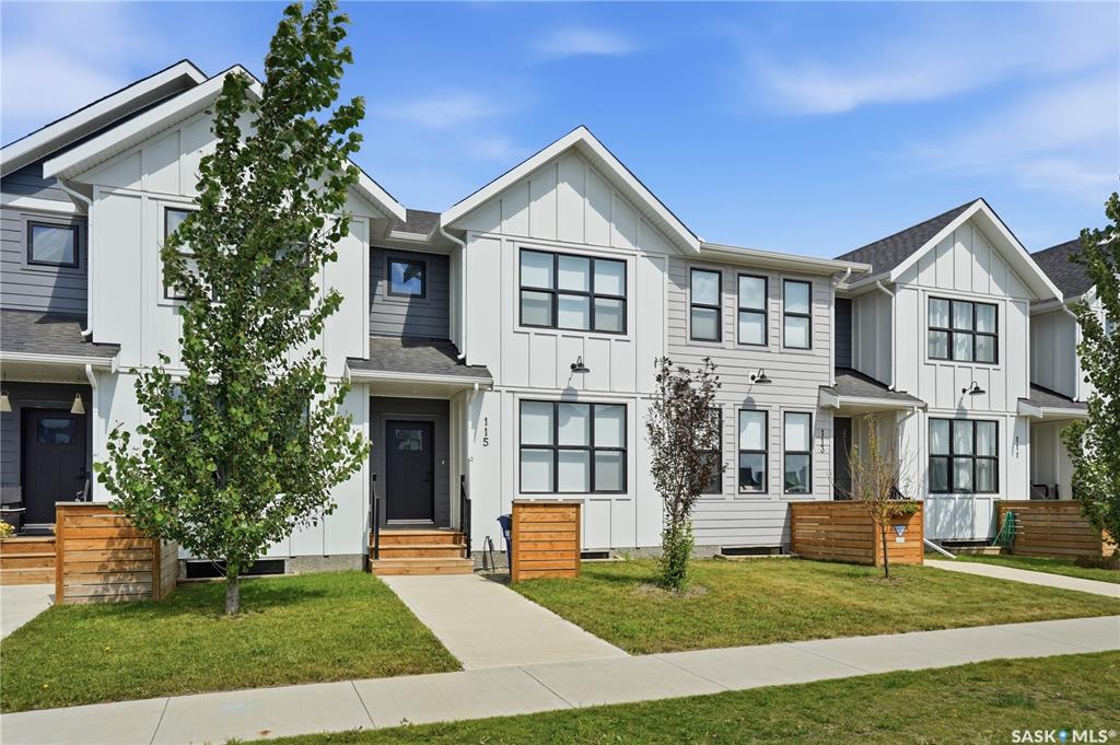 115 Rosewood Boulevard E, SK044490, Saskatchewan,