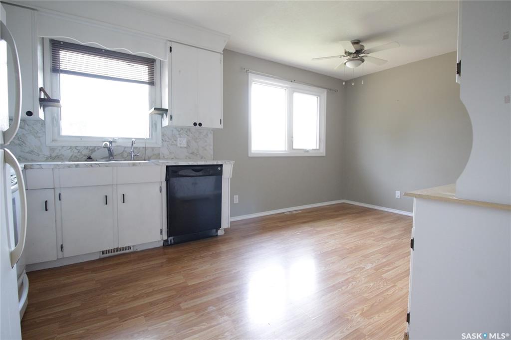 Second View of 906 Ogilvie Street, Moosomin, Saskatchewan, S0G 3N0