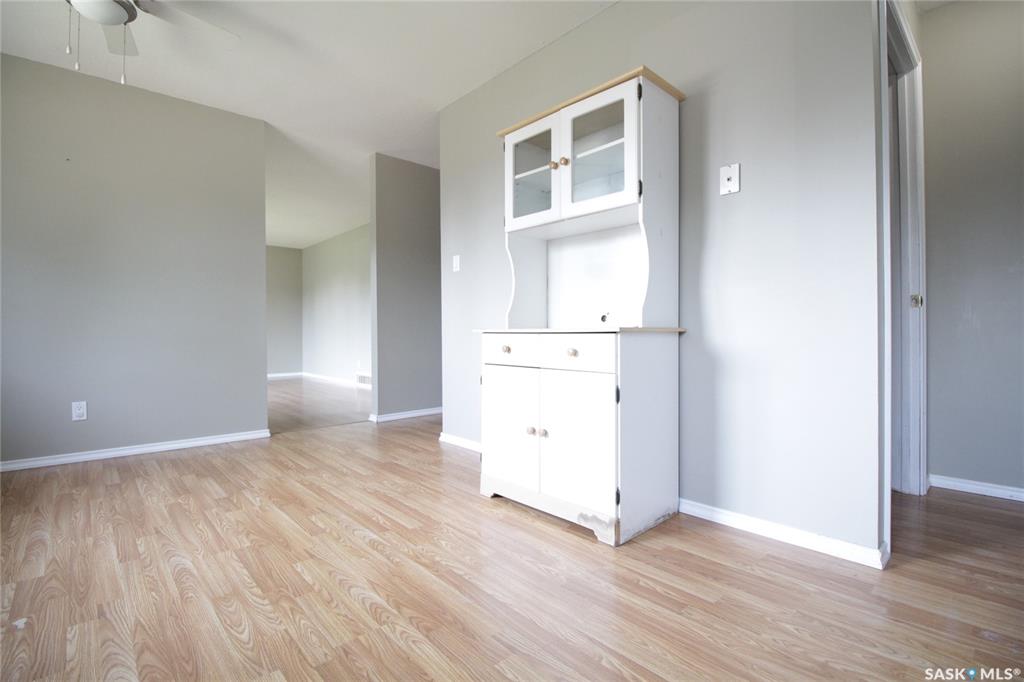 Fourth View of 906 Ogilvie Street, Moosomin, Saskatchewan, S0G 3N0