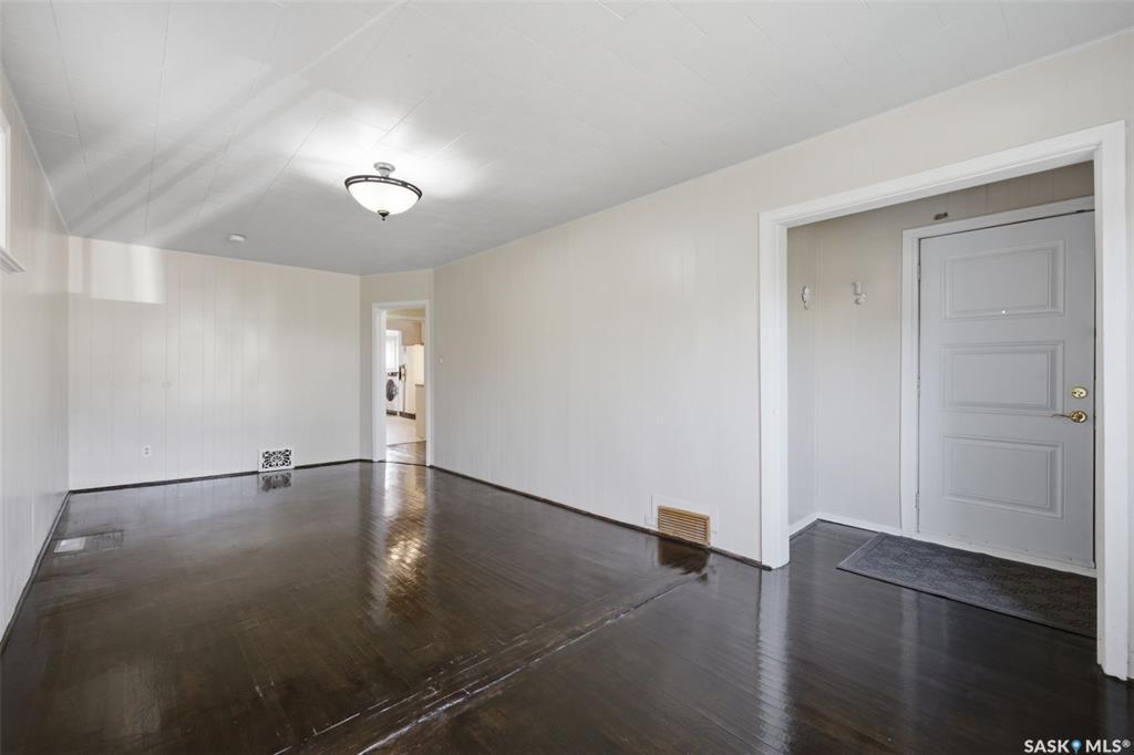 Second View of 1545 Princess Street, Washington Park, Regina, Saskatchewan, S4T 3Z3