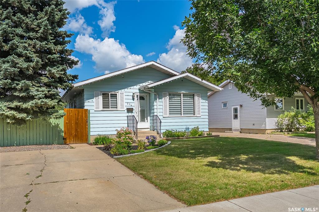 214 Michener Crescent, SK044590, Saskatchewan,
