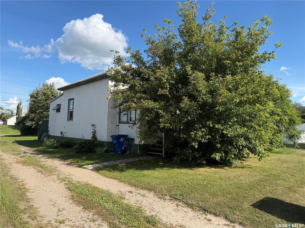 Second View of 412 5th Street E, Wynyard, Saskatchewan, S0A 4T0