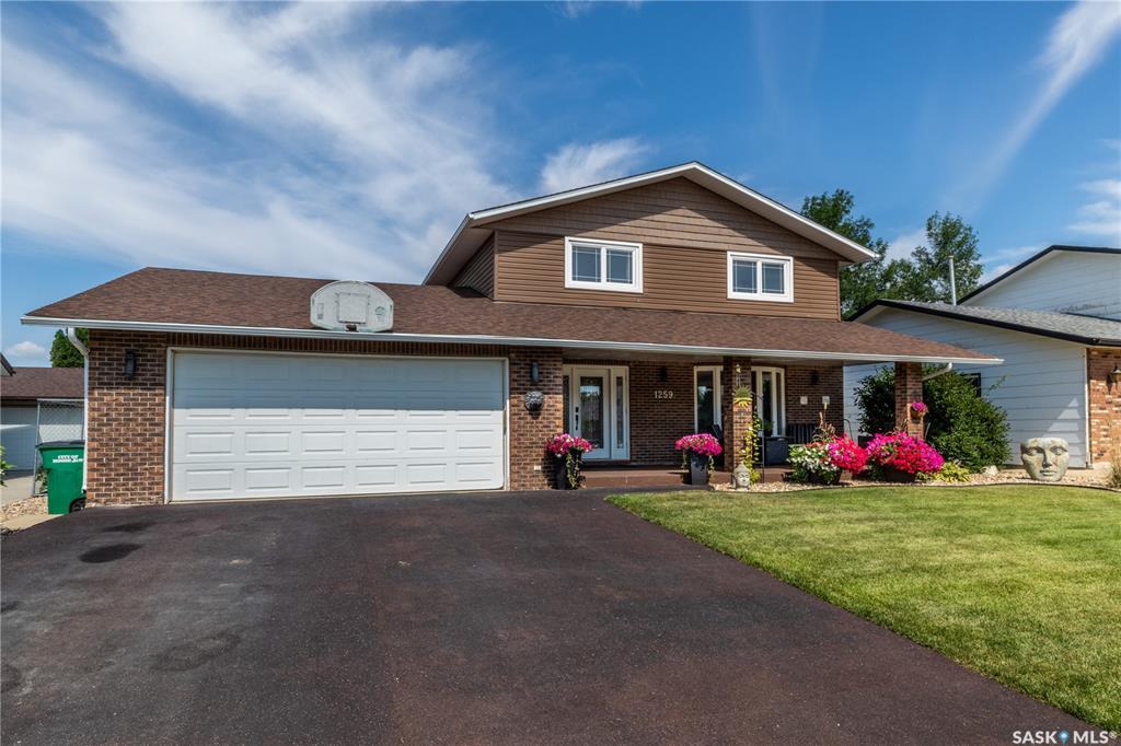 Second View of 1259 Maybery Crescent, Palliser, Moose Jaw, Saskatchewan, S6H 6X7