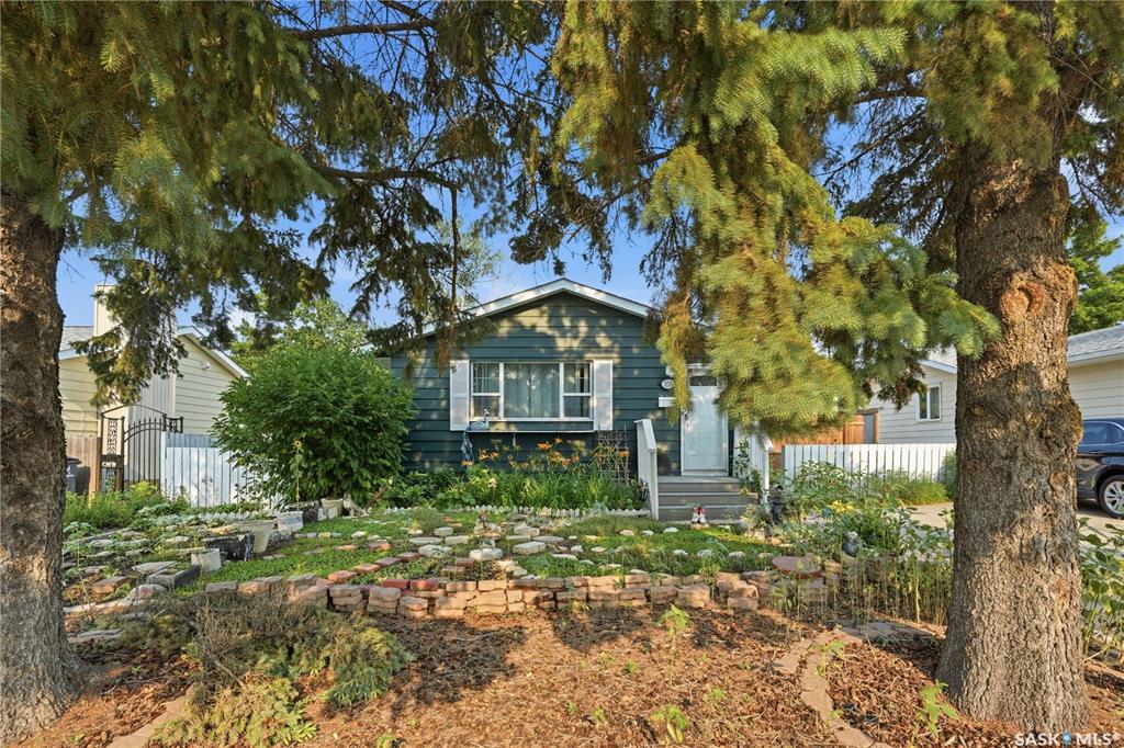 133 Lloyd Crescent, SK044652, Saskatchewan,