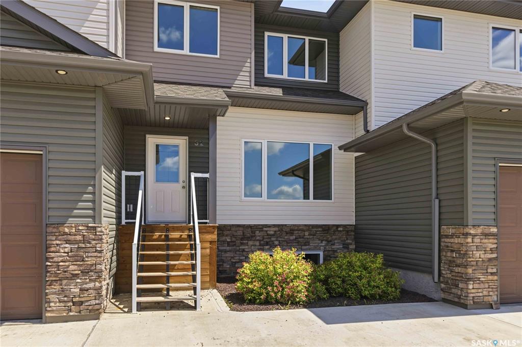 301 Centennial Road #32, SK044670, Saskatchewan,
