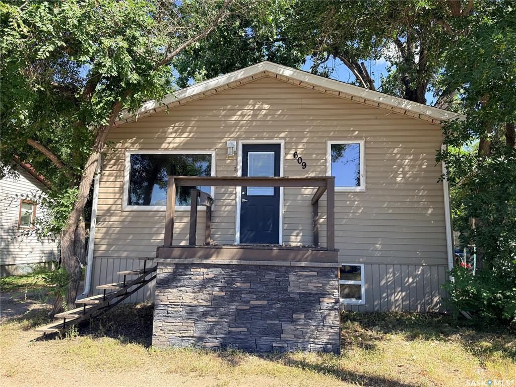 609 King Street S, SK044684, Saskatchewan,