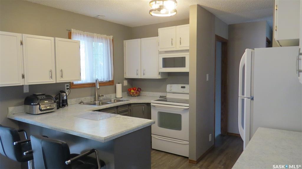 Third View of 1409 Duffield Street W, Westmount/Elsom, Moose Jaw, Saskatchewan, S6H 5K5