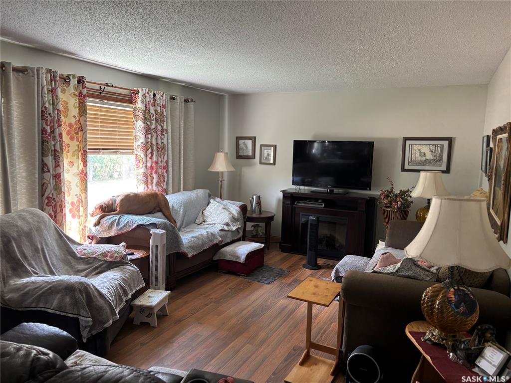 Fourth View of Welsh Acreage, Excelsior Rm No. 166, Saskatchewan, S0H 4J0