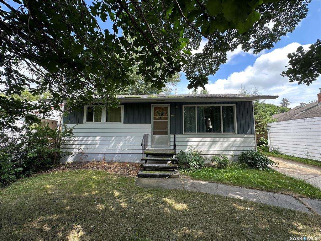 Second View of 242 Third Avenue N, Kamsack, Saskatchewan, S0A 1S0