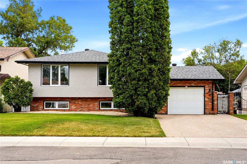 MLS® listing #SK044748 for sale located at 39 Hayes Crescent