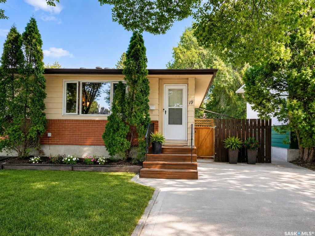19 Cooper Crescent, SK044761, Saskatchewan,