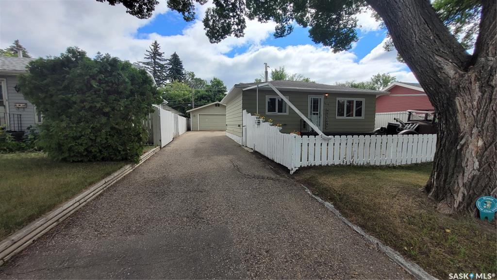 1610 2nd Avenue N, SK044797, Saskatchewan,