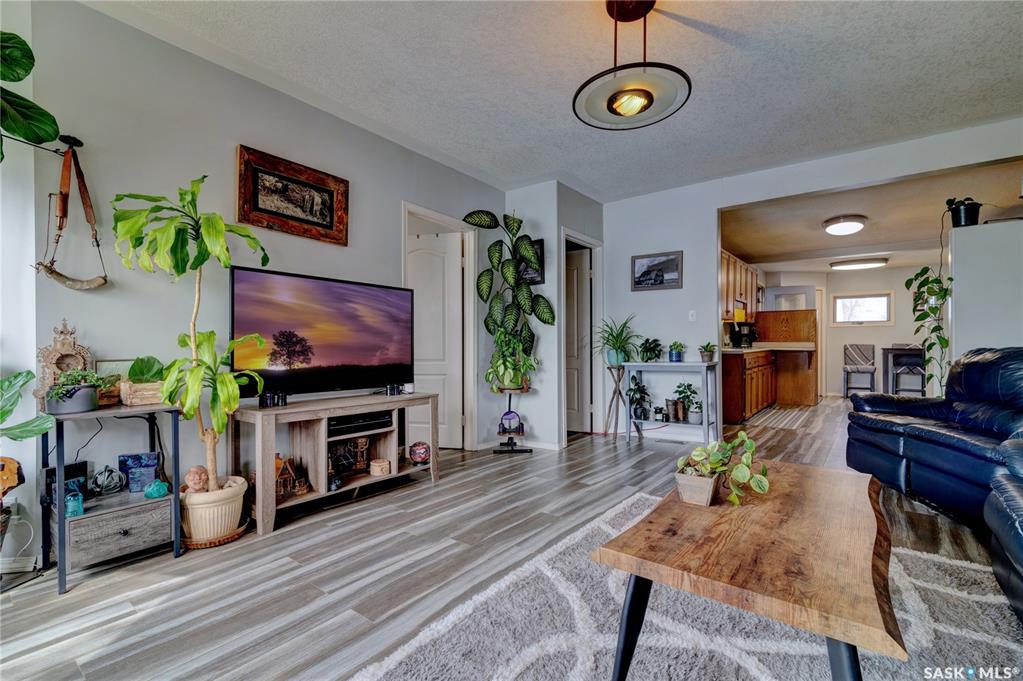 Fourth View of 1230 Dewdney Avenue E, Glen Elm Park, Regina, Saskatchewan, S4N 0E3