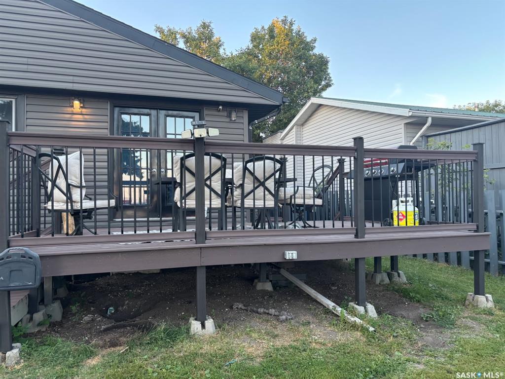 Third View of 705 Prospect Avenue, Oxbow, Saskatchewan, S0C 2B0