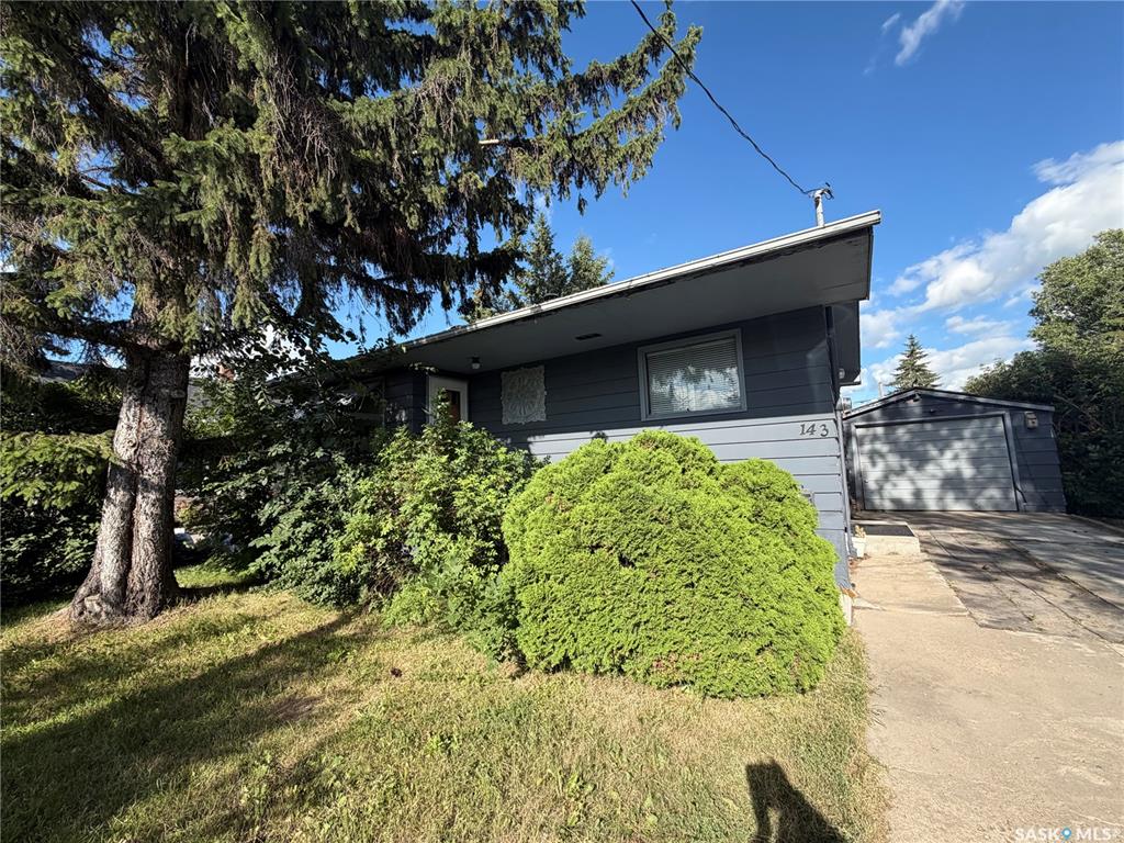 143 Gladstone Avenue N, SK044850, Saskatchewan,