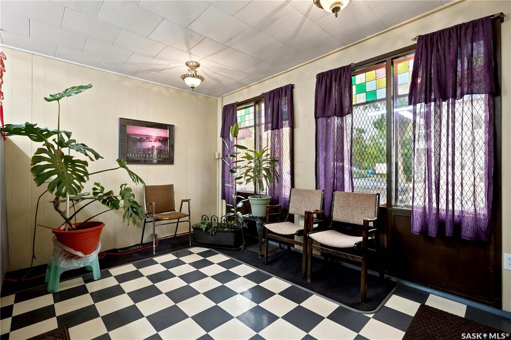 Fifth View of 409 Main Street, Gravelbourg, Saskatchewan, S0H 1X0