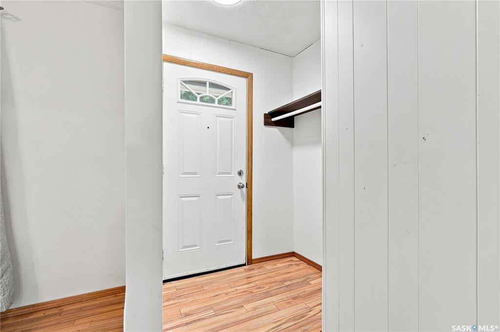 Third View of 1915 Dufferin Avenue, Queen Elizabeth, Saskatoon, Saskatchewan, S7J 1B6