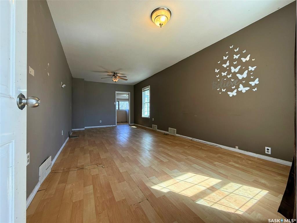 Third View of 562 Athabasca Street W, Central MJ, Moose Jaw, Saskatchewan, S6H 2C6