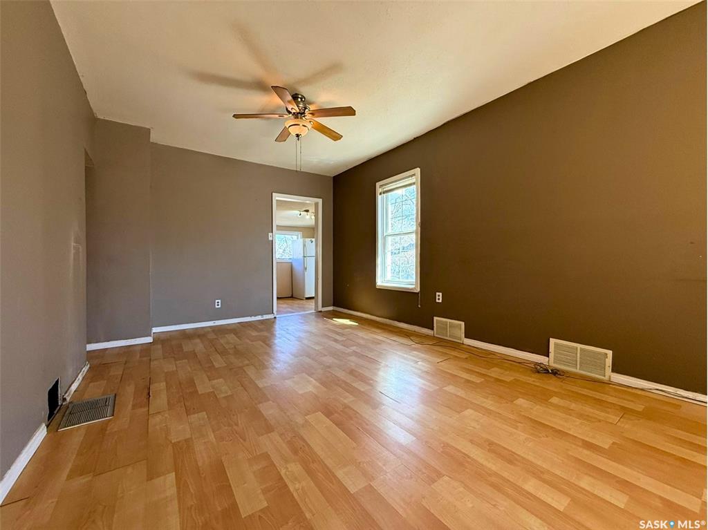 Fourth View of 562 Athabasca Street W, Central MJ, Moose Jaw, Saskatchewan, S6H 2C6