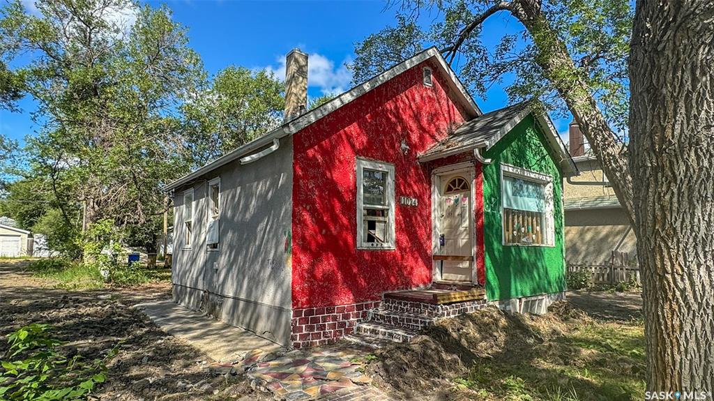1024 Athol Street, SK044984, Saskatchewan,