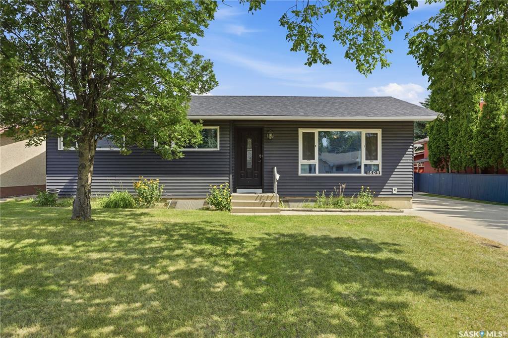 Second View of 1809 Arlington Avenue, Brevoort Park, Saskatoon, Saskatchewan, S7H 2Y8