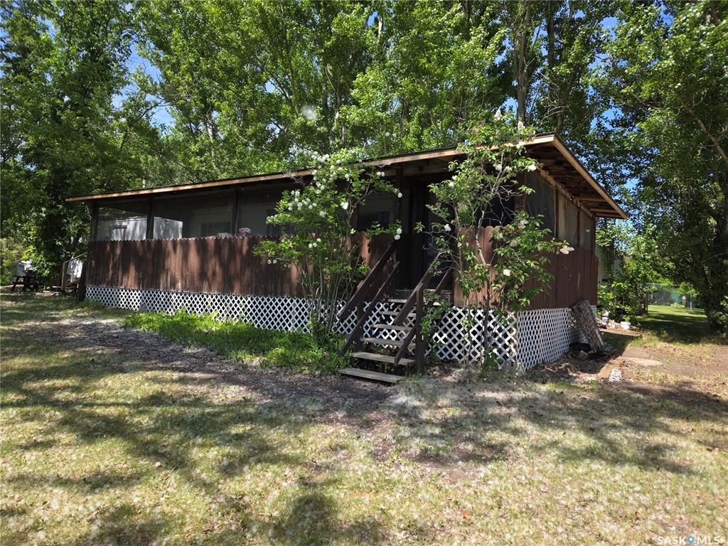 MLS® listing #SK045046 for sale located at 414 Zealandia Avenue