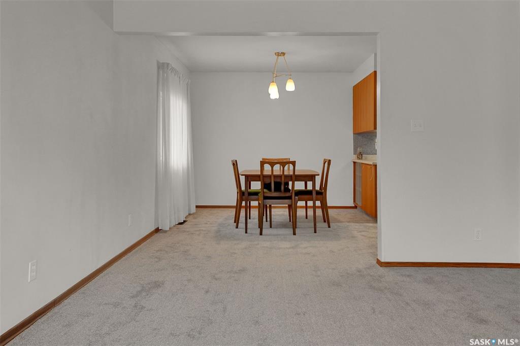 Fifth View of 430 Froom Crescent, Eastview RG, Regina, Saskatchewan, S4N 1T6
