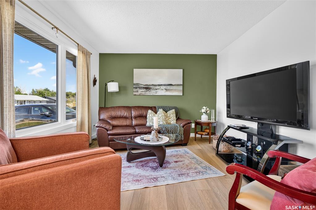 Third View of 1331 Warner Street, Westmount/Elsom, Moose Jaw, Saskatchewan, S6H 6K2