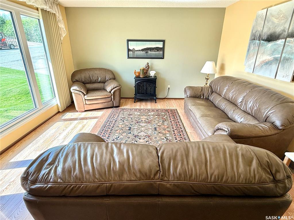 Fourth View of 172 29th Street W, Battleford, Saskatchewan, S0M 0L0