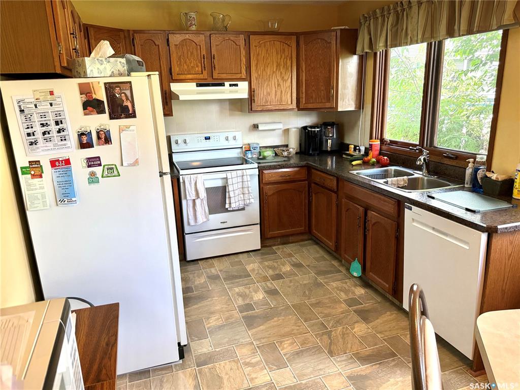 Fifth View of 172 29th Street W, Battleford, Saskatchewan, S0M 0L0