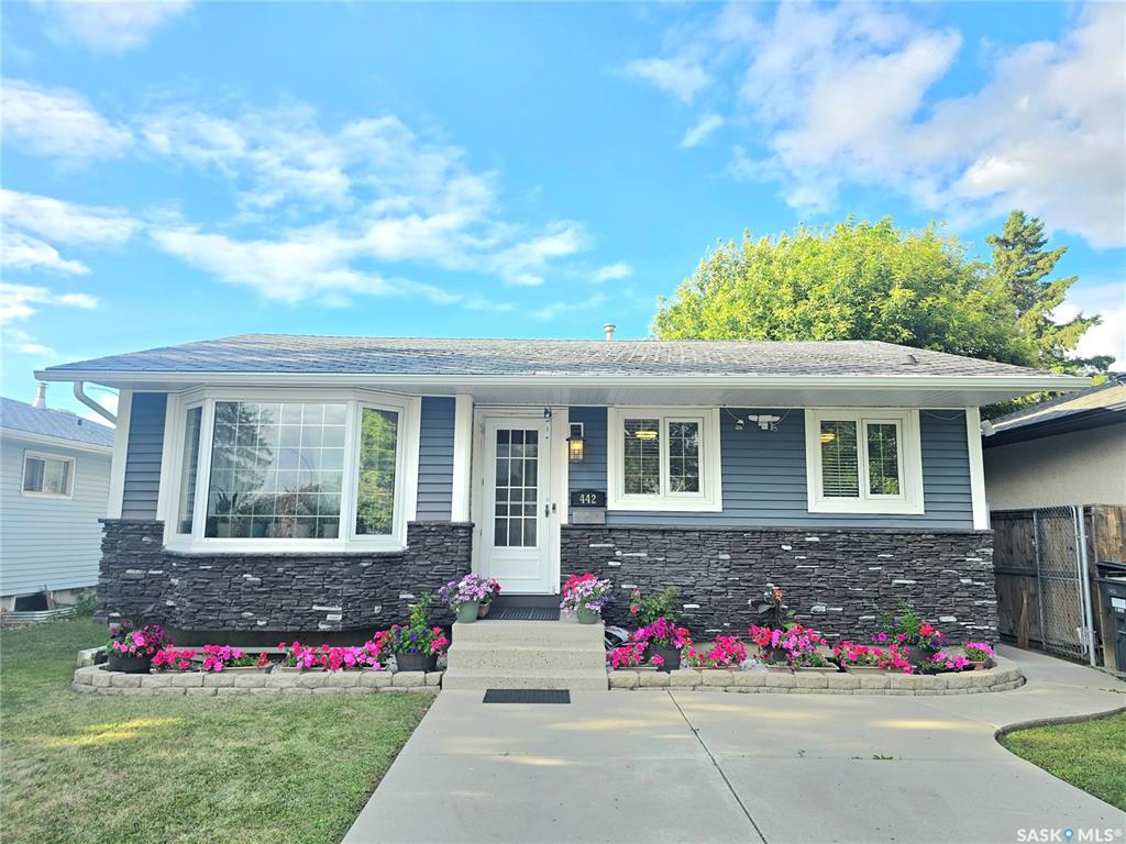442 Douglas Crescent, SK045161, Saskatchewan,