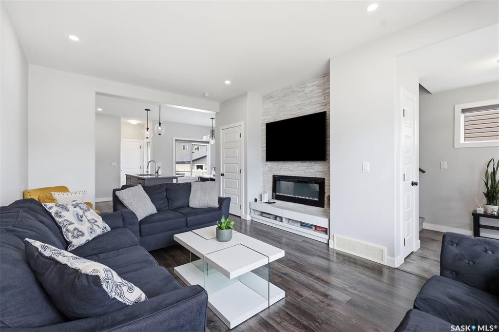 Fifth View of 605 Feheregyhazi Boulevard, Aspen Ridge, Saskatoon, Saskatchewan, S7W 0Z4