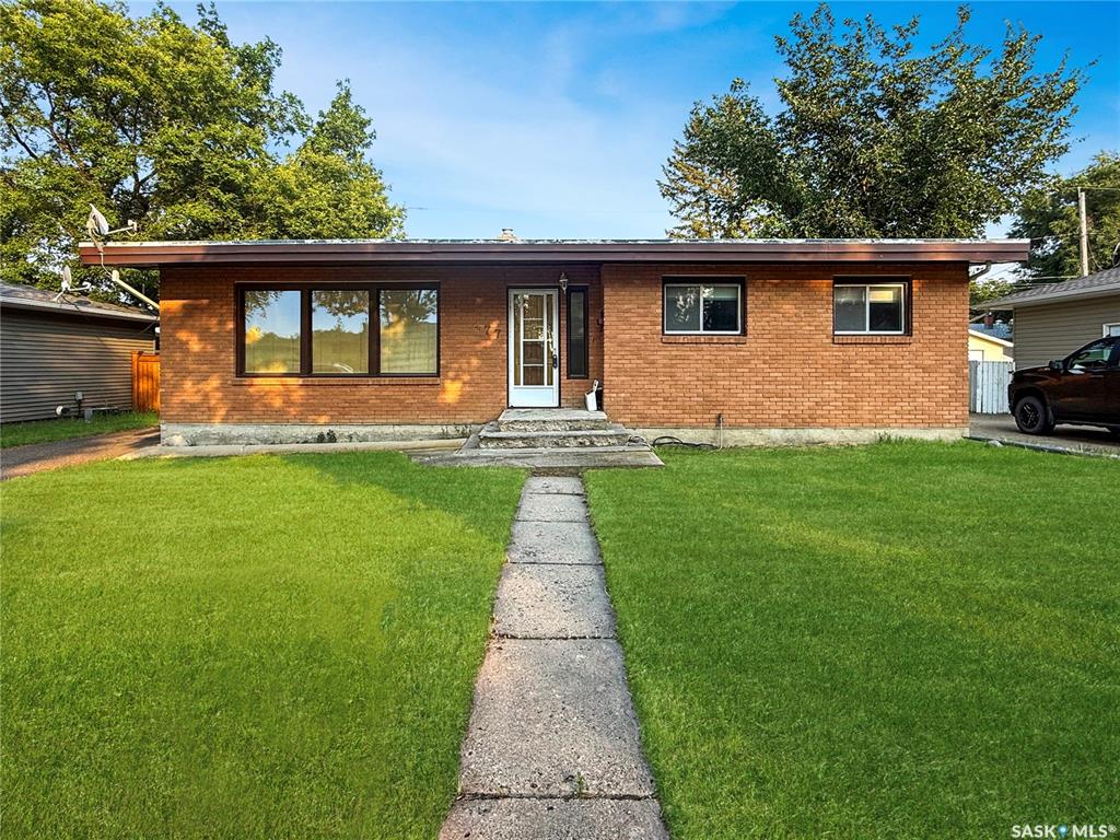 477 3rd Avenue Se #SE, SK045317, Saskatchewan,