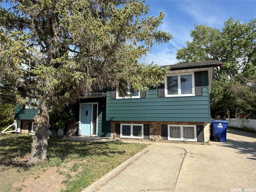 1022 8th Street W, SK045327, Saskatchewan,