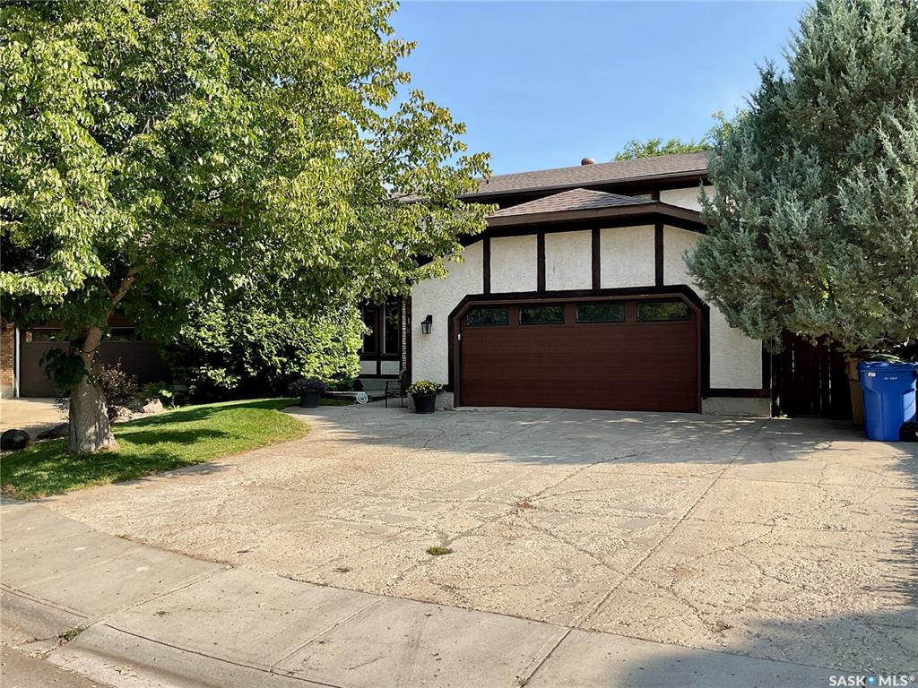 2210 Hanover Crescent E, SK045436, Saskatchewan,