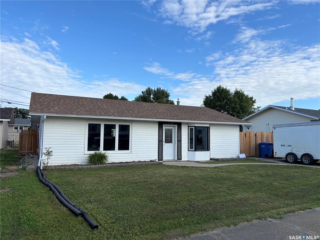 114 Saskatchewan Crescent, SK045495, Saskatchewan,