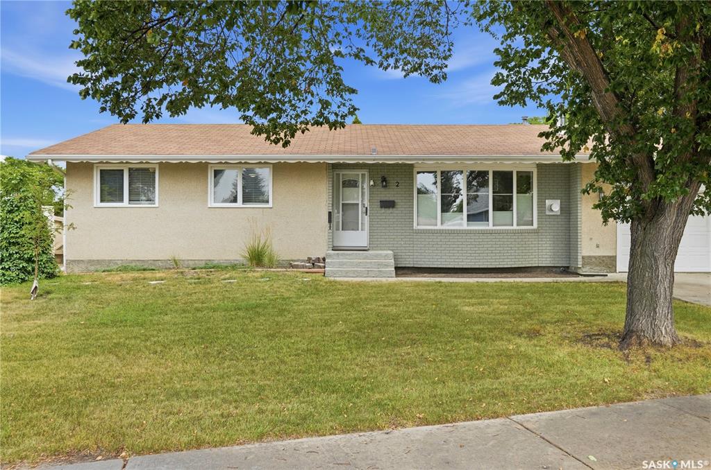 Second View of 2 Springstein Avenue, Walsh Acres, Regina, Saskatchewan, S4R 7H7