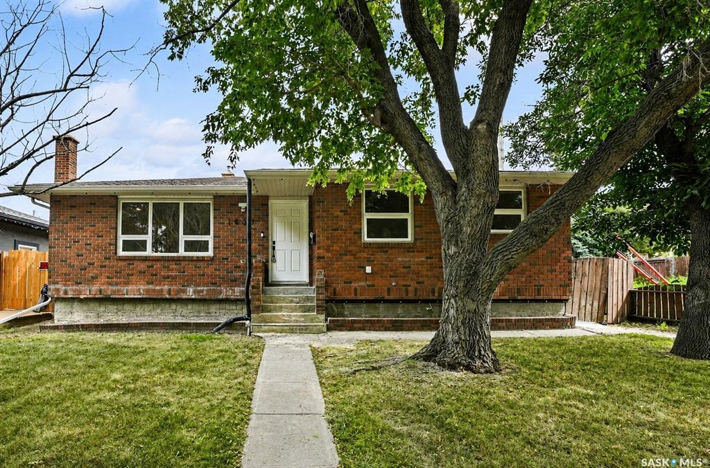 MLS® listing #SK045511 for sale located at 1431 Southam Street