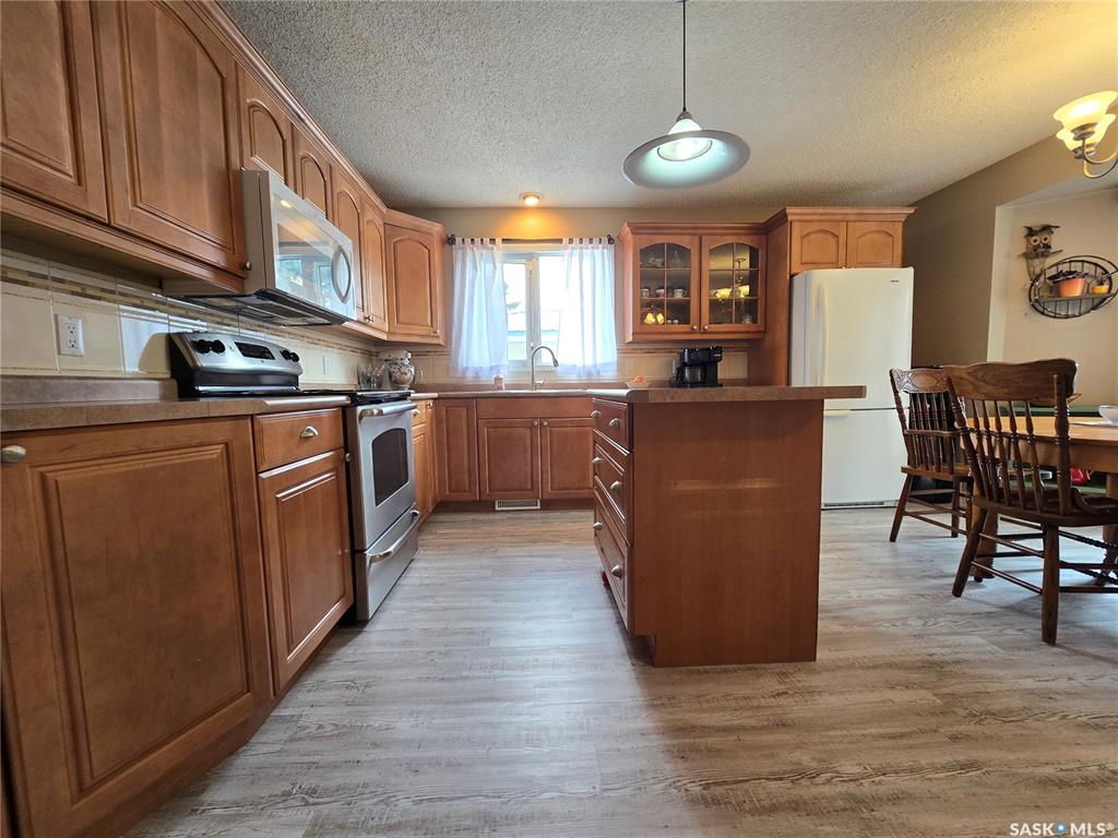 Fifth View of 311 Eisenhower Street, Midale, Saskatchewan, S4H 1S0