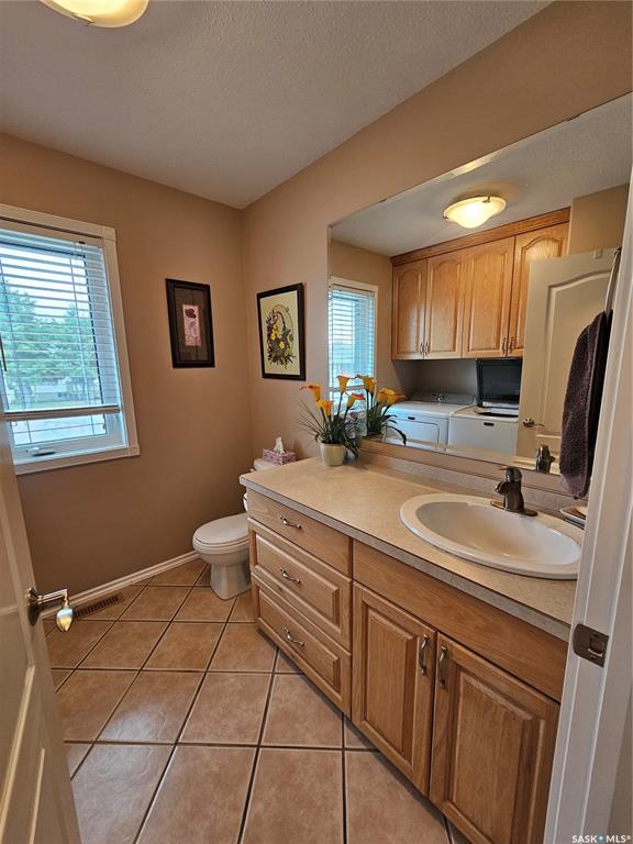 Fourth View of 241 3rd Avenue W, Unity, Saskatchewan, S0K 4L0