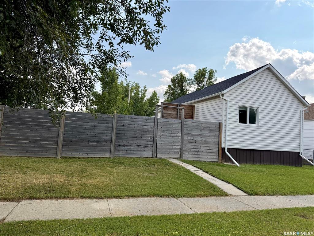 306 3rd Avenue E, SK045550, Saskatchewan,