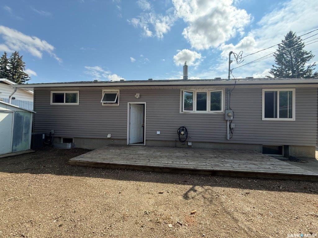 Second View of 45 5 Street Crescent, Kindersley, Saskatchewan, S0L 1S0