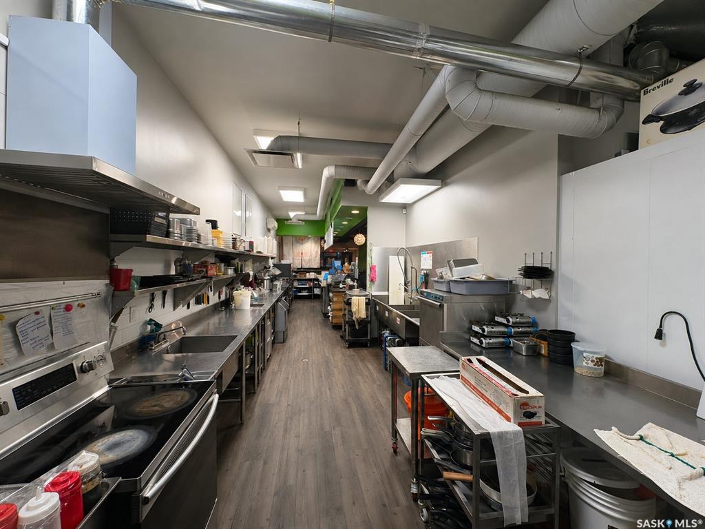 Fifth View of 1834 Scarth Street, Downtown District, Regina, Saskatchewan, S4P 2G3