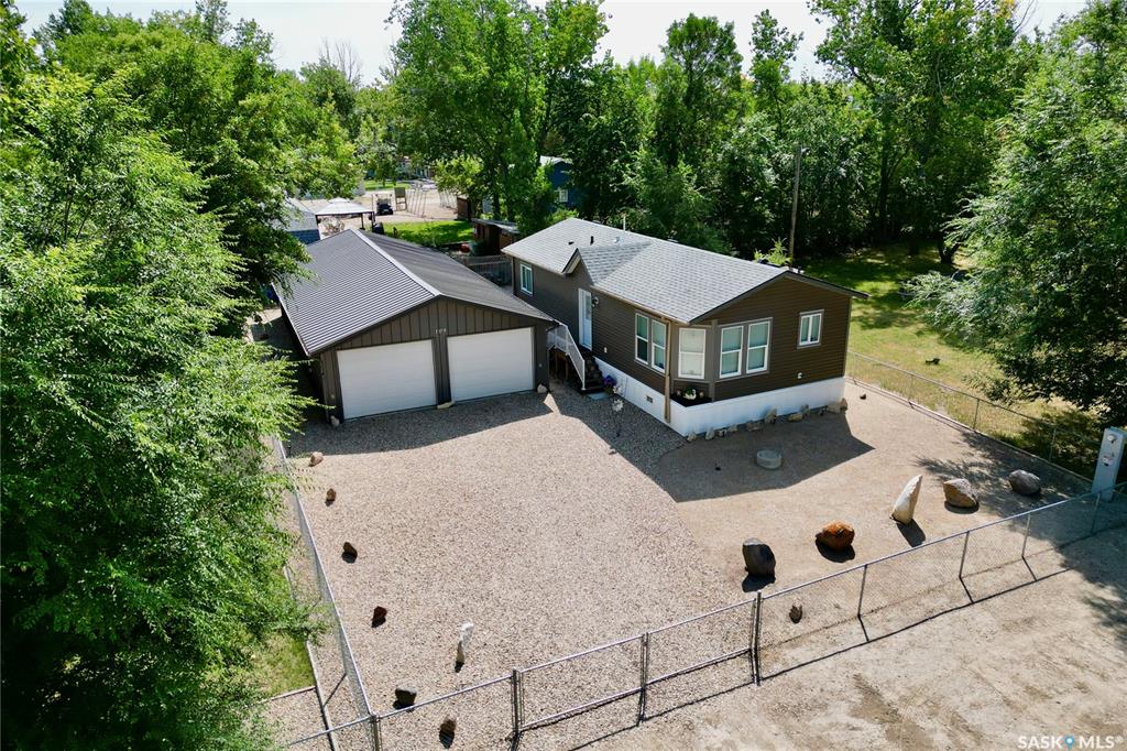 MLS® listing #SK045593 for sale located at 109 Lakeview Drive