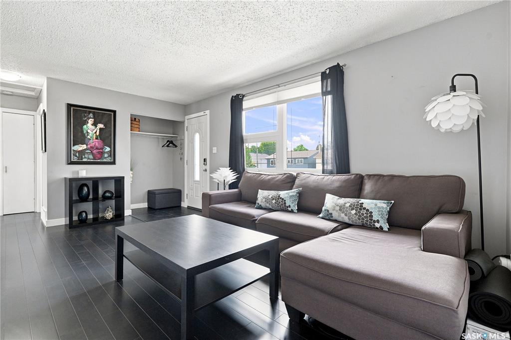 Second View of 105 Grant Street, Forest Grove, Saskatoon, Saskatchewan, S7N 2A2